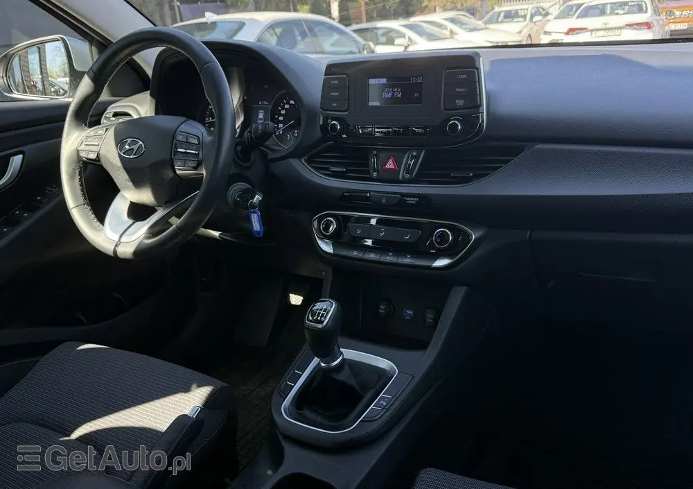 HYUNDAI I30 1.5 DPI Classic +