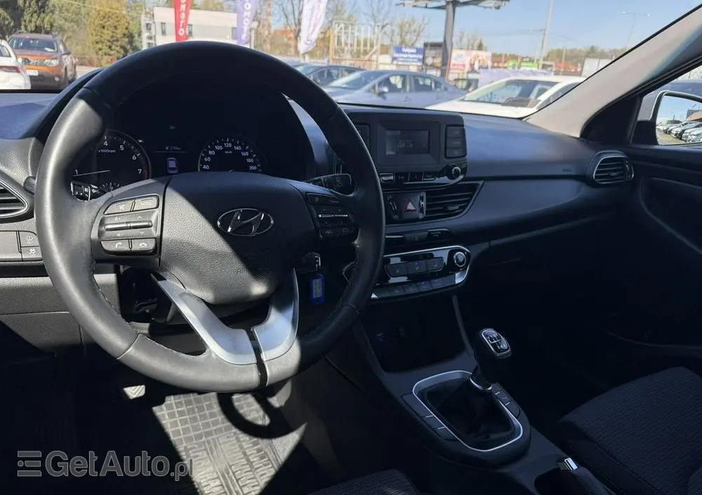 HYUNDAI I30 1.5 DPI Classic +