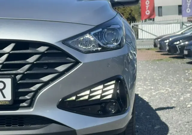 HYUNDAI I30 1.5 DPI Classic +