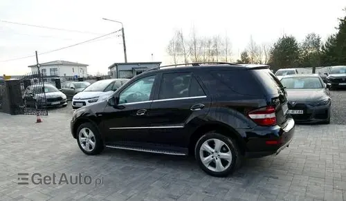 MERCEDES-BENZ ML 