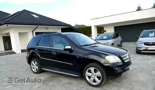 MERCEDES-BENZ ML 