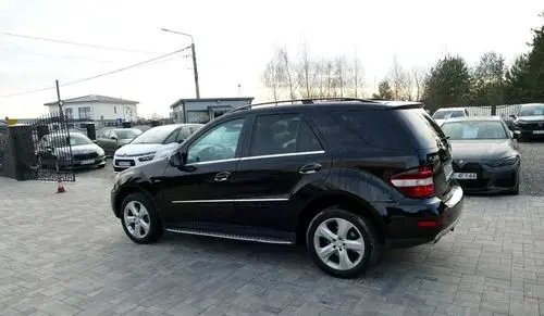 MERCEDES-BENZ ML 