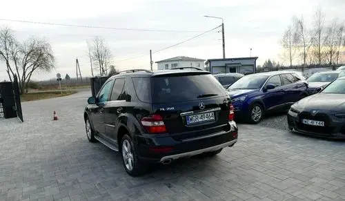 MERCEDES-BENZ ML 