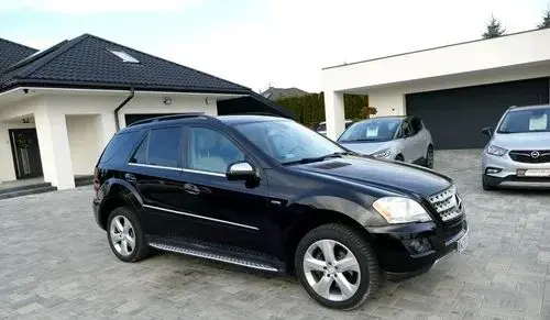 MERCEDES-BENZ ML 