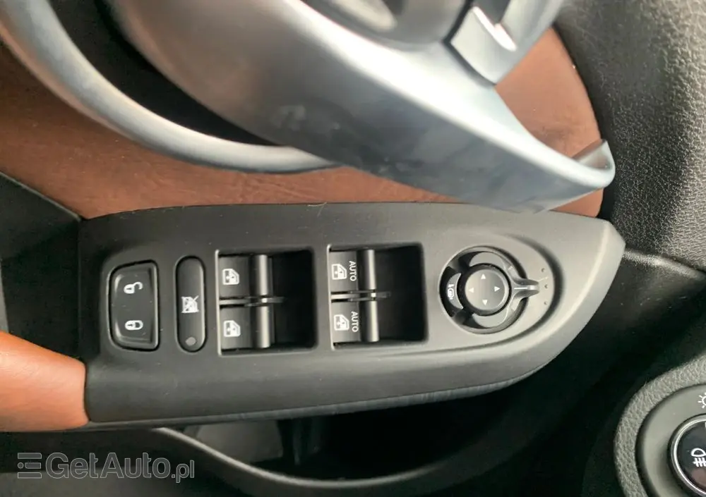 FIAT 500X 1.4 Multiair Automatik 4x4 S&S S-Design Cross Look