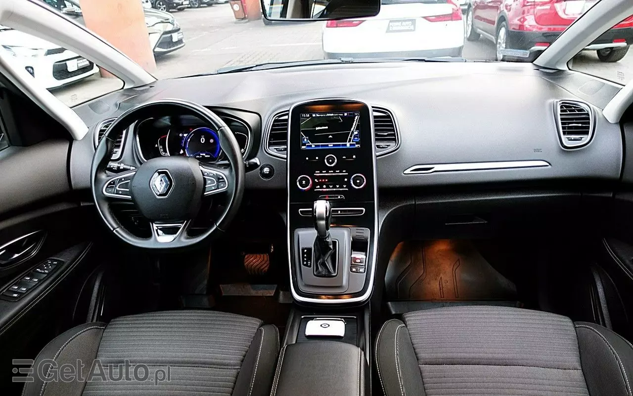 RENAULT Grand Scenic 