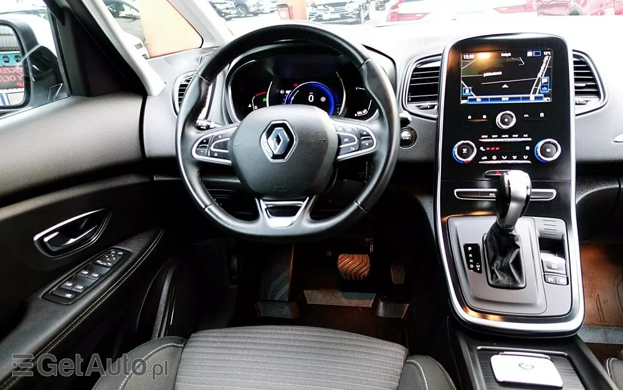 RENAULT Grand Scenic 