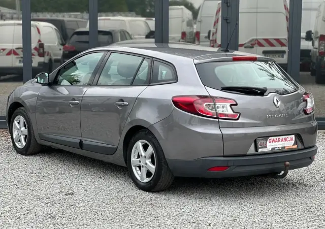 RENAULT Megane 1.6 16V 110 Dynamique