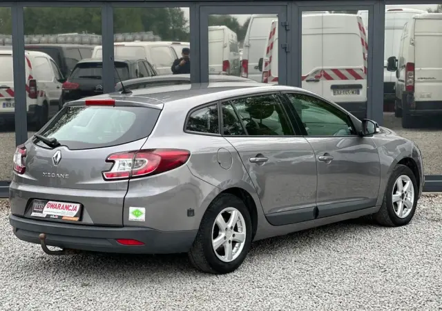 RENAULT Megane 1.6 16V 110 Dynamique