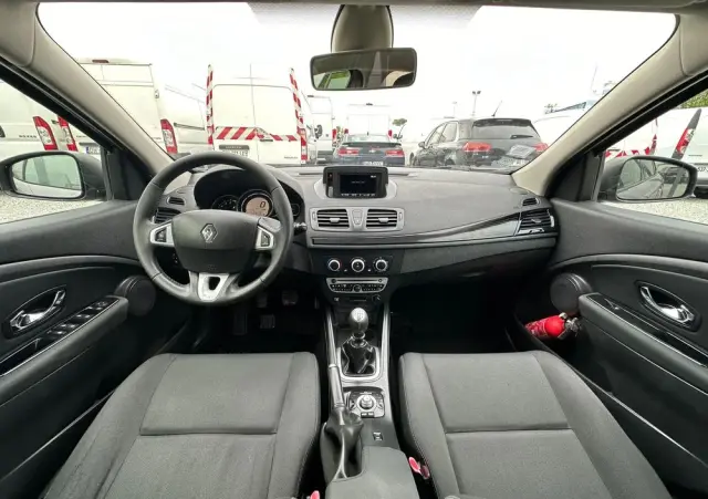 RENAULT Megane 1.6 16V 110 Dynamique