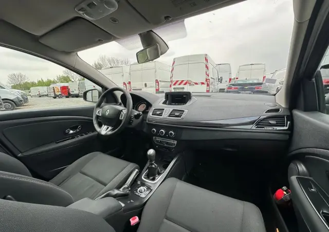 RENAULT Megane 1.6 16V 110 Dynamique