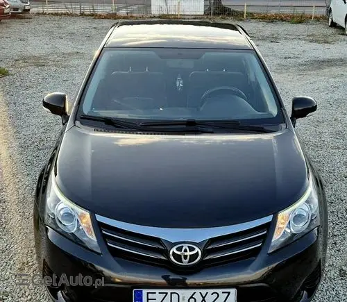 TOYOTA Avensis 