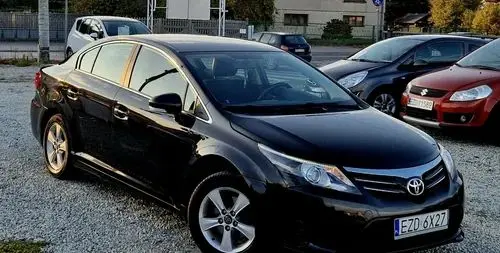 TOYOTA Avensis 