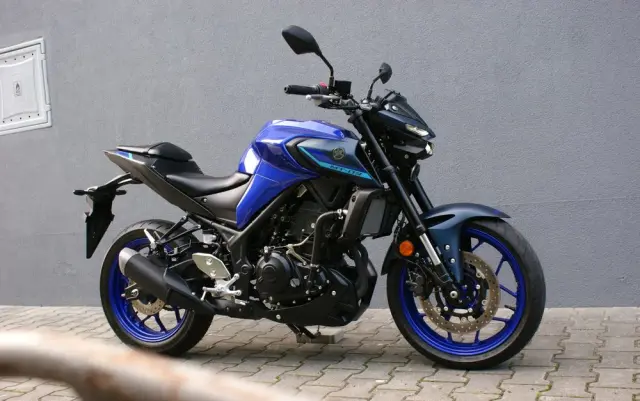 YAMAHA MT 