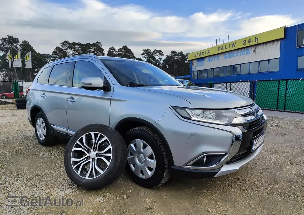 MITSUBISHI Outlander 2.0 2WD CVT Diamant Edition+