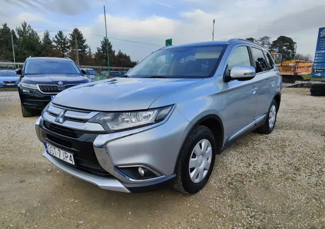 MITSUBISHI Outlander 2.0 2WD CVT Diamant Edition+