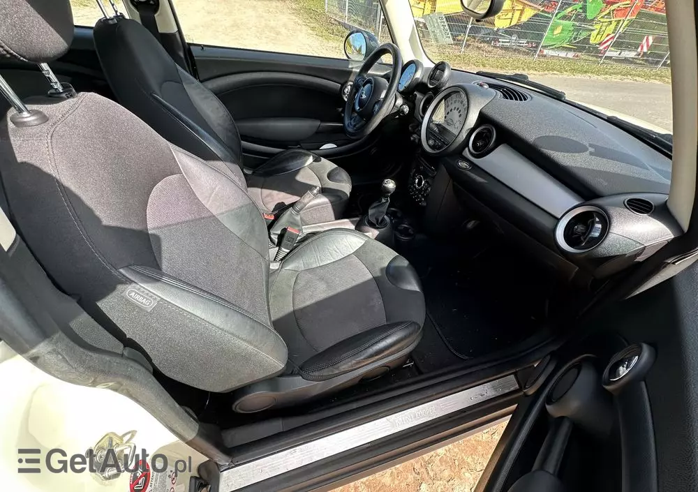 MINI Cooper D Green Park