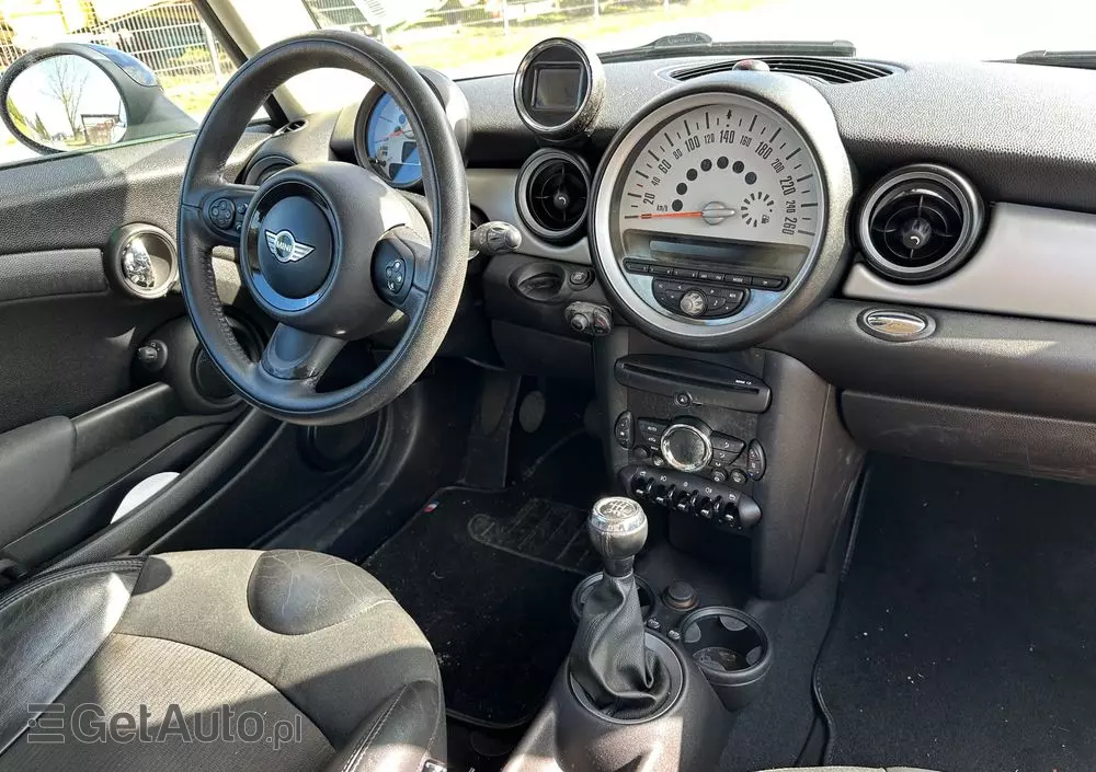 MINI Cooper D Green Park