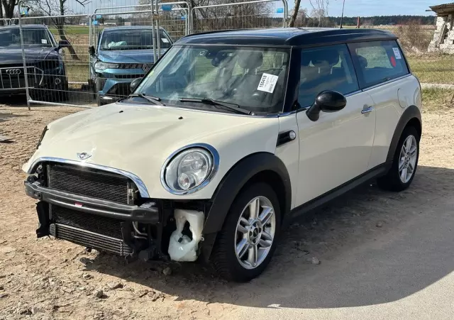 MINI Cooper D Green Park