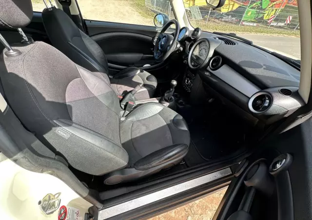 MINI Cooper D Green Park