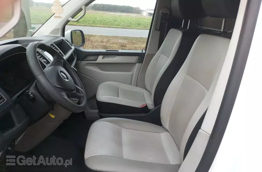 VOLKSWAGEN TRANSPORTER 