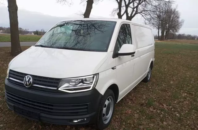 VOLKSWAGEN TRANSPORTER 