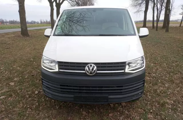 VOLKSWAGEN TRANSPORTER 