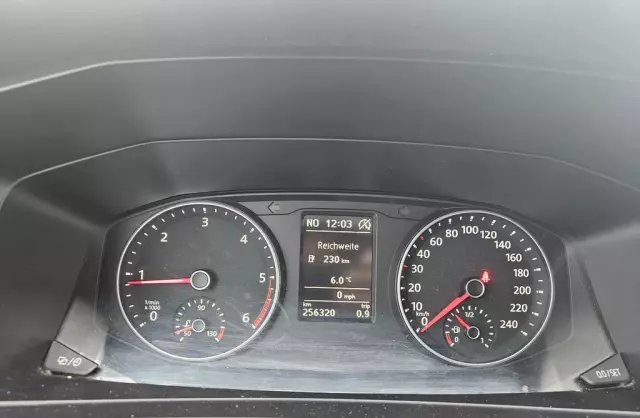 VOLKSWAGEN TRANSPORTER 