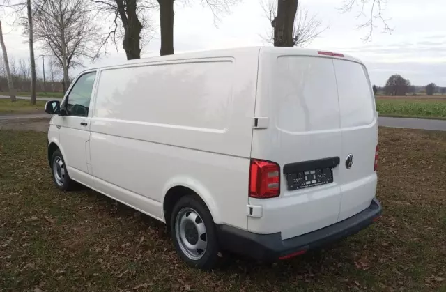 VOLKSWAGEN TRANSPORTER 