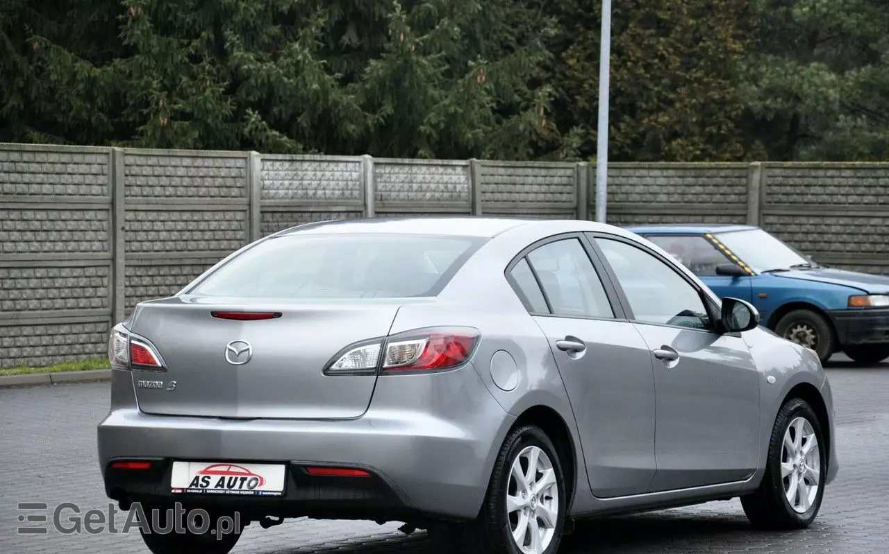 MAZDA 3 1.6 Comfort