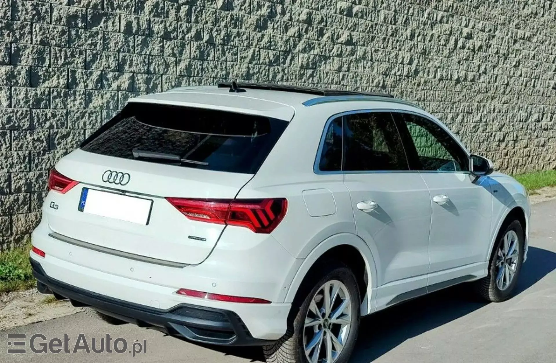 AUDI Q3 