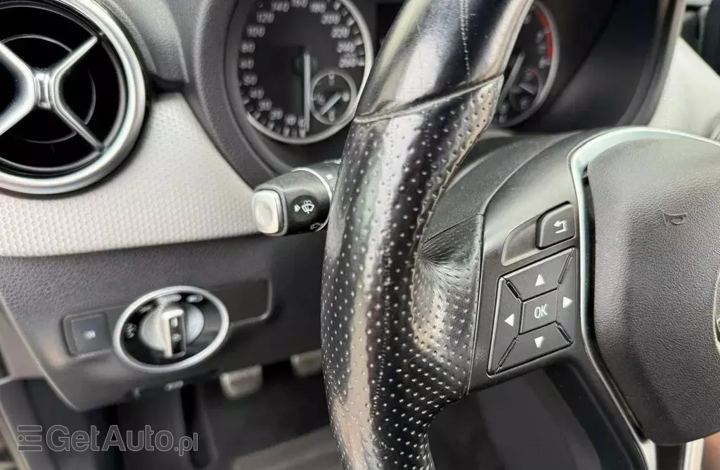 MERCEDES-BENZ Klasa B 