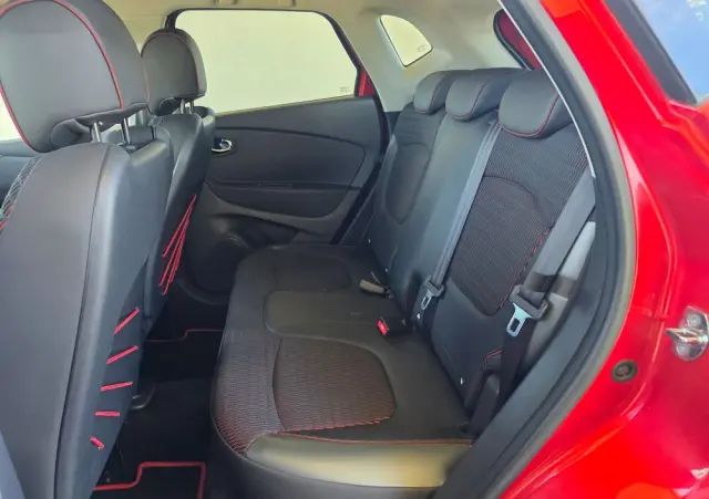 RENAULT Captur TCe 120 EDC Dynamique