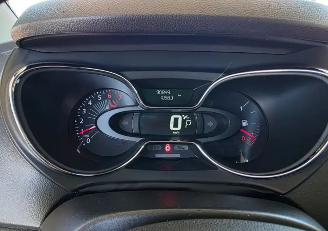 RENAULT Captur TCe 120 EDC Dynamique
