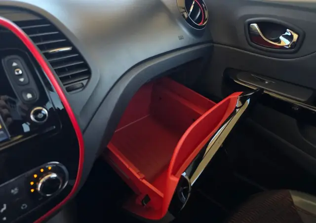 RENAULT Captur TCe 120 EDC Dynamique