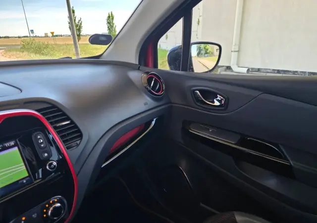 RENAULT Captur TCe 120 EDC Dynamique
