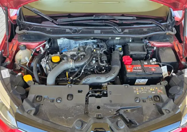 RENAULT Captur TCe 120 EDC Dynamique