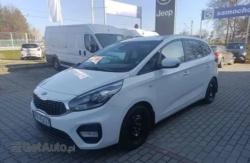 KIA Carens 