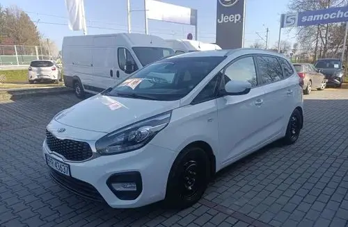 KIA Carens 