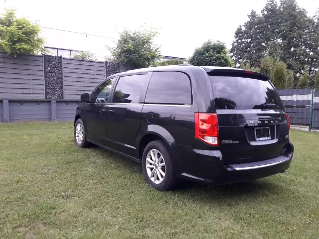 DODGE Grand Caravan 