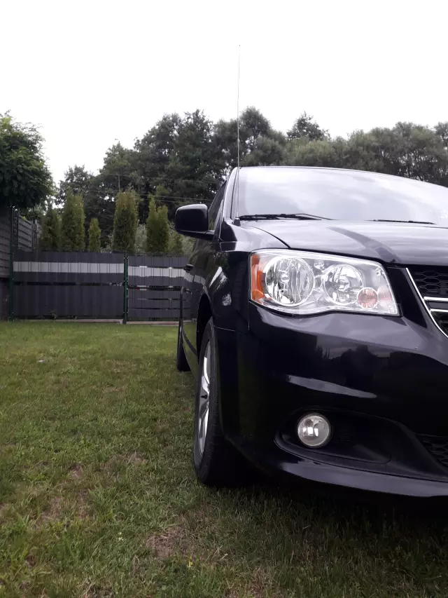 DODGE Grand Caravan 