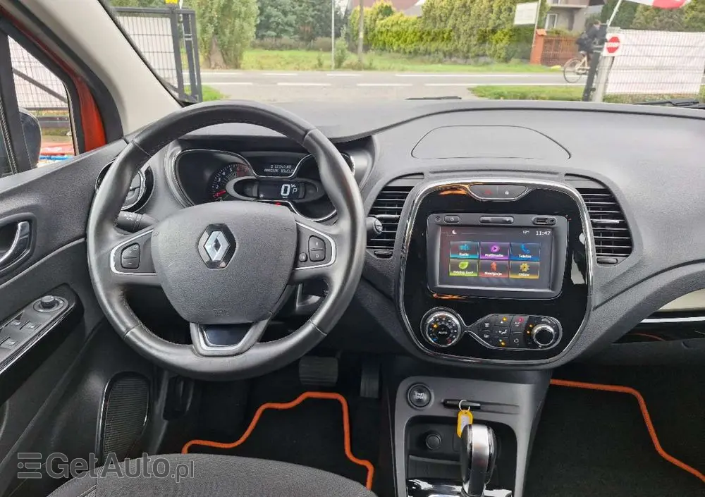 RENAULT Captur 