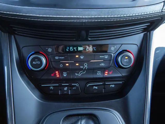 FORD Kuga 2.0 EcoBoost 4x4 Vignale