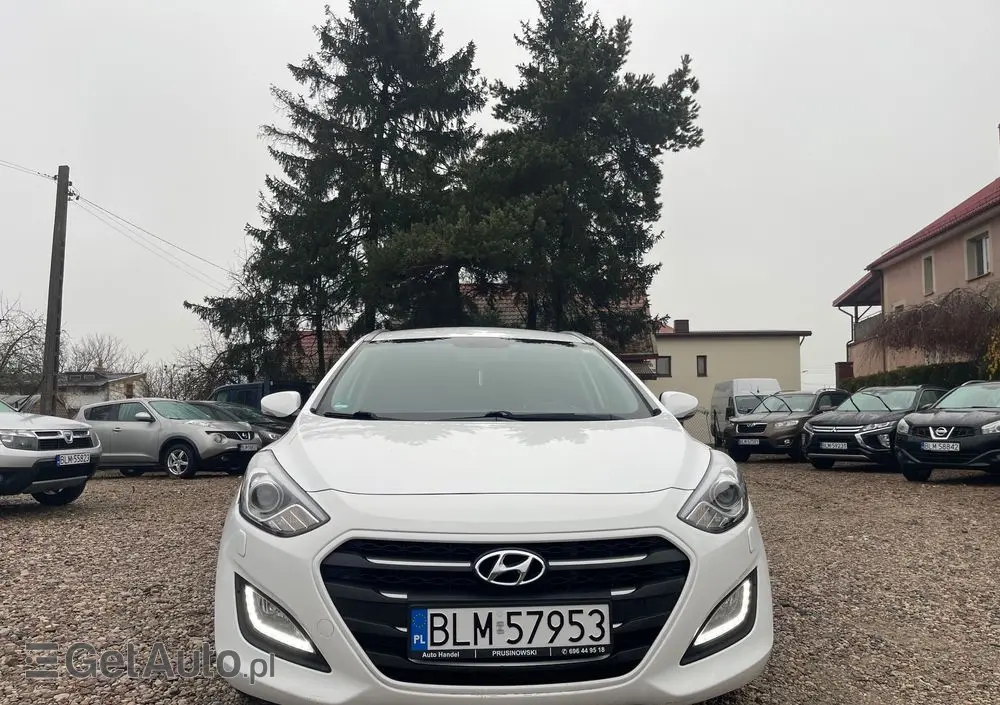 HYUNDAI I30 1.6 CRDi BlueDrive Premium DCT