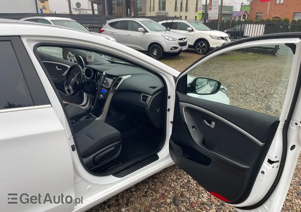 HYUNDAI I30 1.6 CRDi BlueDrive Premium DCT