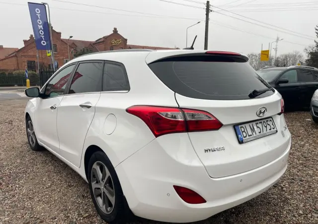 HYUNDAI I30 1.6 CRDi BlueDrive Premium DCT
