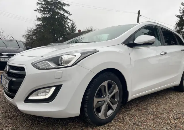 HYUNDAI I30 1.6 CRDi BlueDrive Premium DCT
