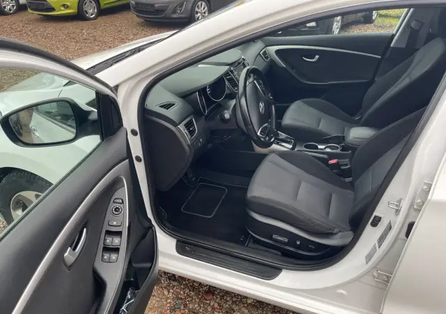 HYUNDAI I30 1.6 CRDi BlueDrive Premium DCT