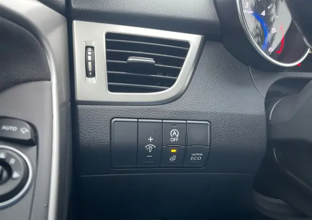 HYUNDAI I30 1.6 CRDi BlueDrive Premium DCT