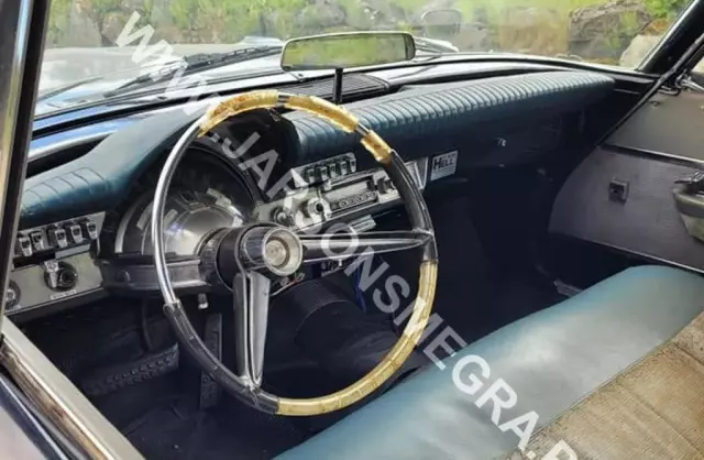 CHRYSLER New Yorker Sedan 6.8 V8 